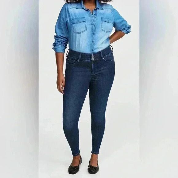 torrid Denim - Torrid Jegging Jeans Womens 22R Super Soft High Rise 3 Button Medium Wash Denim